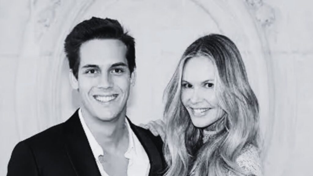 Arpad Flynn Alexander Busson