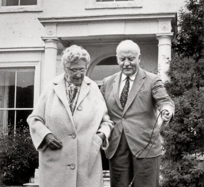 Max Mallowan: Life, Excavations, and Lasting Legacy Max Mallowan